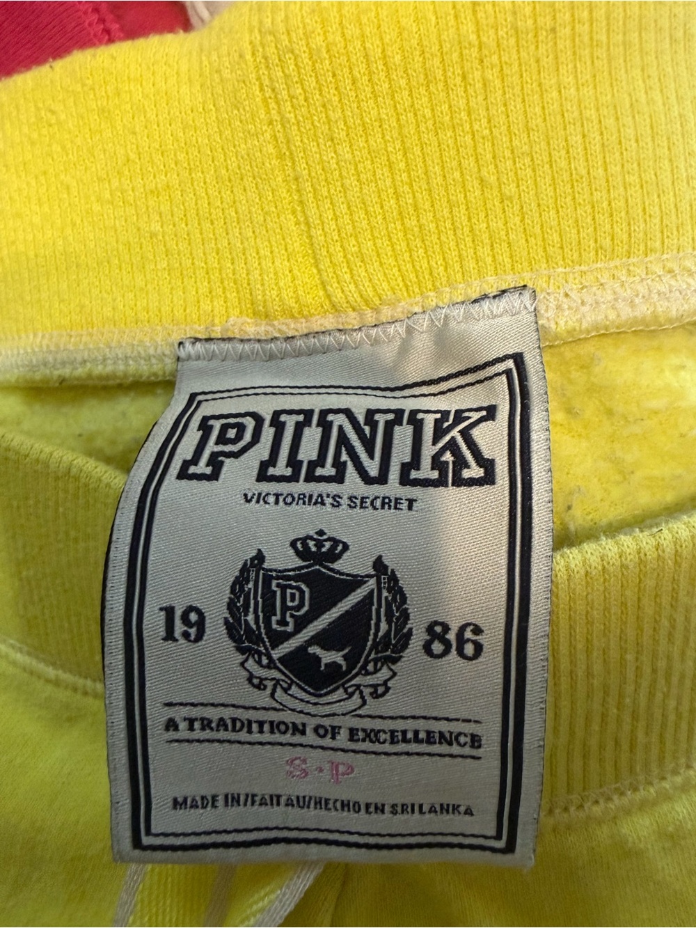 Vintage y2k Yellow capris  by PINK Victoria's Secret - Picture 6 of 7